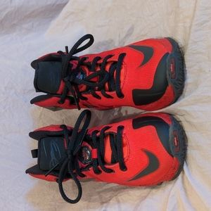 Nike LeBrons 13 boys great condition